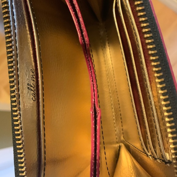 Stella and Dot Chelsea Tech leather wallet - Picture 2 of 4